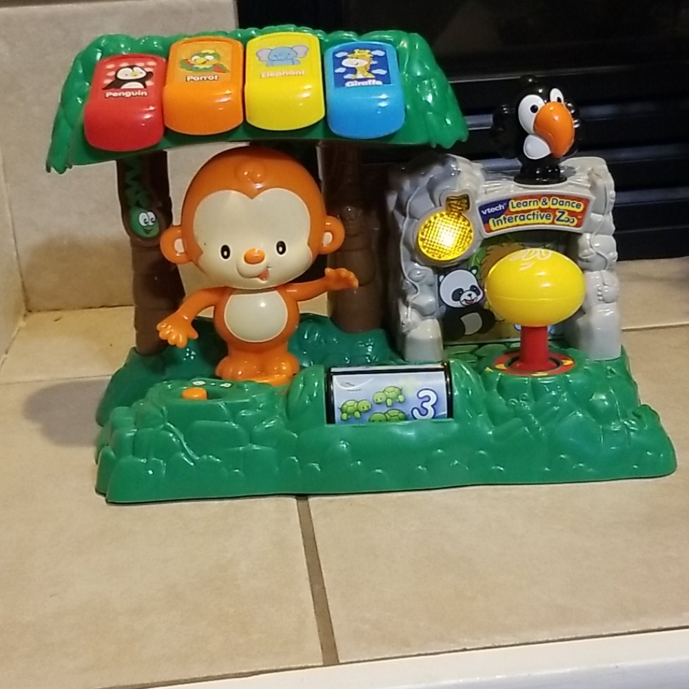 Toy - Picture 6 of 6